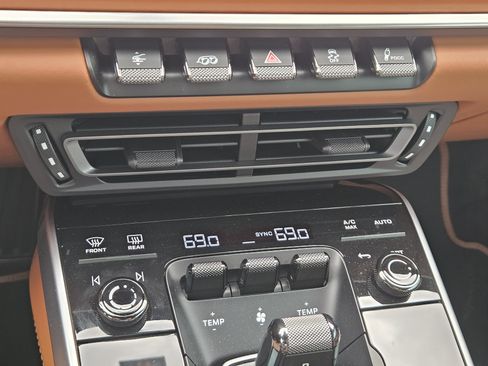 Certified 2025 Porsche 911 Turbo S image 19