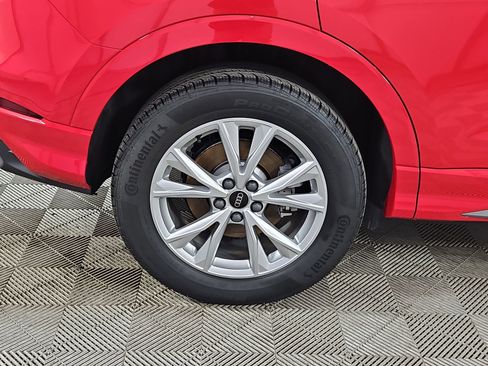 Certified 2025 Audi Q3 2.0T Premium Plus w/ Premium Plus Package image 9