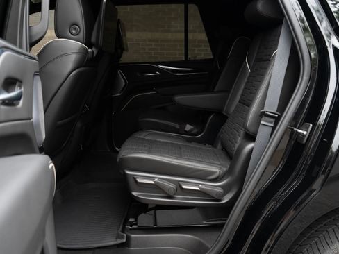 Used 2024 Cadillac Escalade V w/ LPO, ONYX Package AWD/4WD image 22