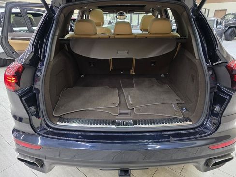 Used 2016 Porsche Cayenne AWD/4WD image 14