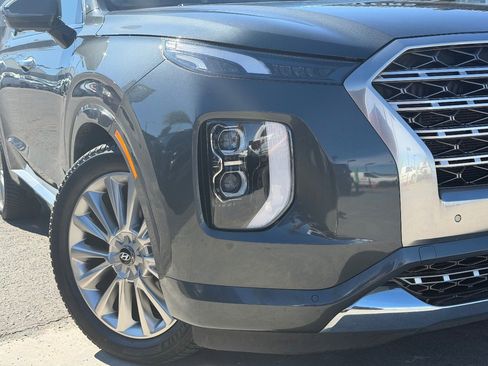 Used 2020 Hyundai Palisade Limited image 3