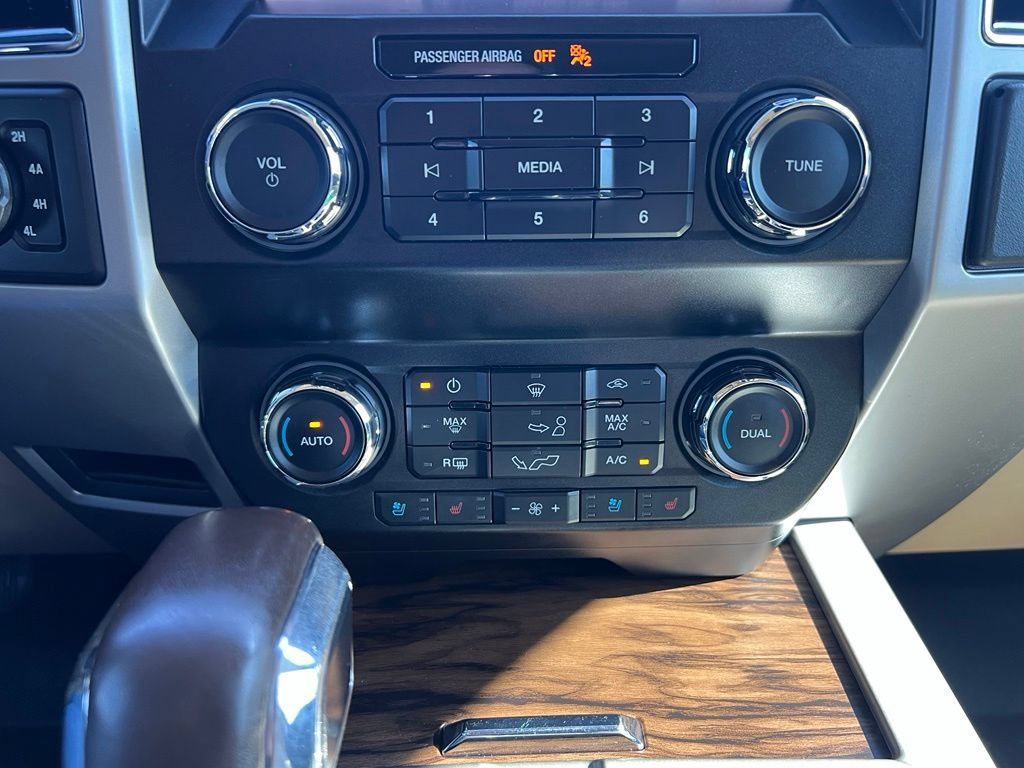 Used 2020 Ford F150 Lariat AWD/4WD image 29