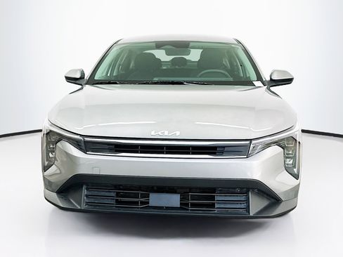 Used 2025 Kia K4 LXS image 2