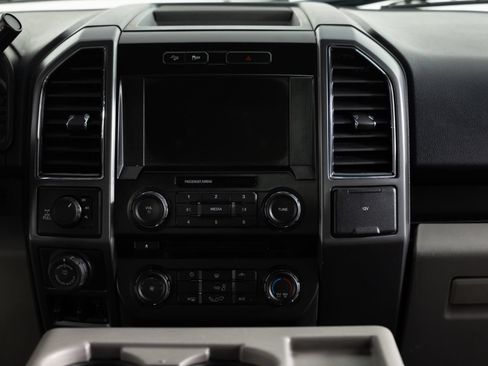 Used 2017 Ford F150 XLT w/ Equipment Group 301A Mid AWD/4WD image 32