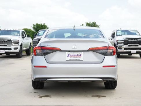 Used 2022 Honda Civic EX image 8
