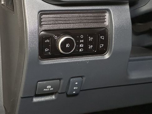 Certified 2025 Ford F250 Lariat w/ Lariat Ultimate Package AWD/4WD image 25