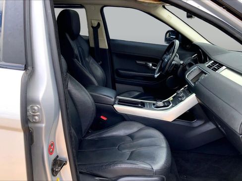 Used 2022 Hyundai Elantra Limited FWD image 9