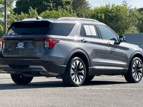 Used 2025 Ford Explorer Platinum w/ LUX Leather Package AWD/4WD image 4