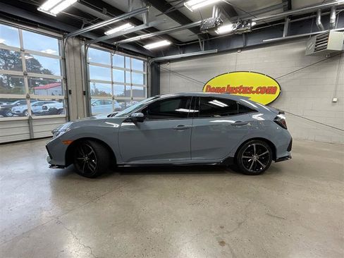 Used 2020 Honda Civic Sport image 2