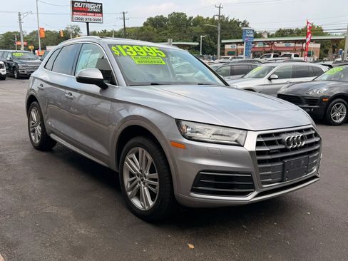 Used 2018 Audi Q5 2.0T Premium Plus w/ Premium Plus Package AWD/4WD image 5
