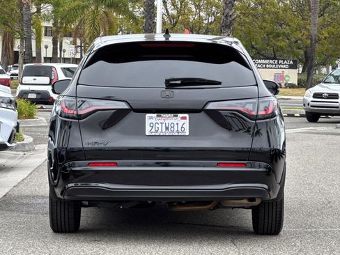Certified 2024 Honda HR-V EX-L image 9
