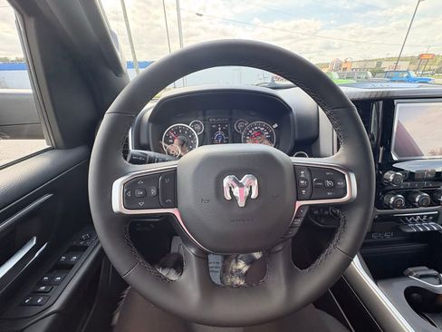 New 2026 RAM 1500 4x4 Crew Cab image 21