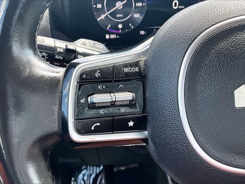 Used 2022 Kia Carnival SX Prestige FWD image 21