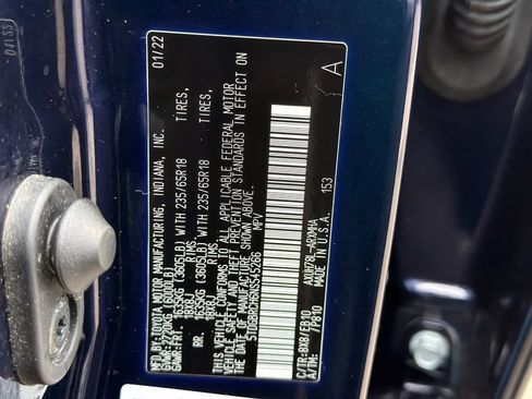 Used 2022 Toyota Highlander XLE AWD/4WD image 37