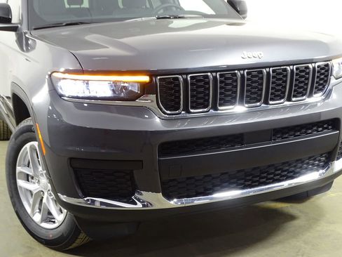 New 2025 Jeep Grand Cherokee L Laredo w/ Luxury Tech Group I image 46