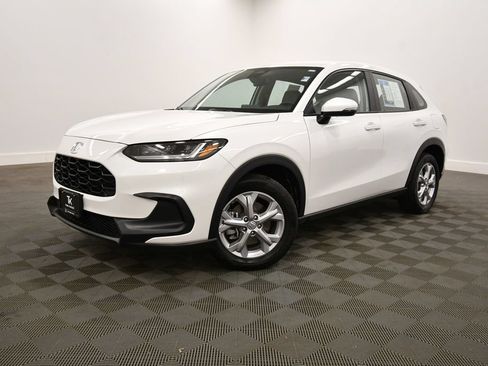 Certified 2024 Honda HR-V LX image 2