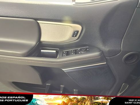 Used 2025 Ford Expedition Max Active AWD/4WD image 26
