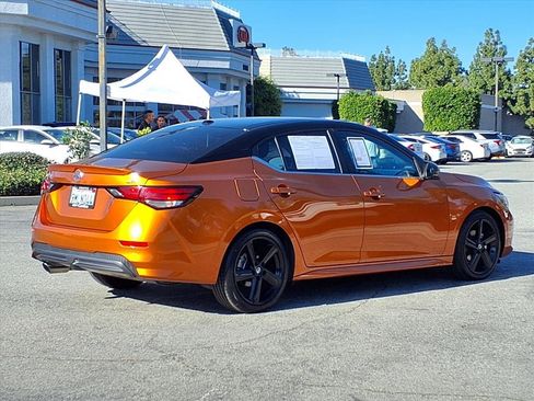 Used 2022 Nissan Sentra SR w/ Electronics Package image 5