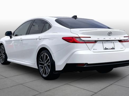 Used 2025 Toyota Camry XLE w/ Premium Package FWD image 12