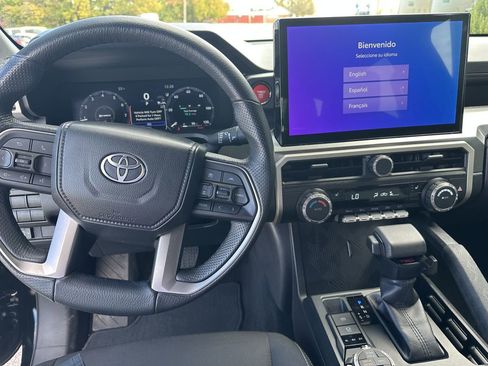 Used 2024 Toyota Tacoma TRD Sport image 13