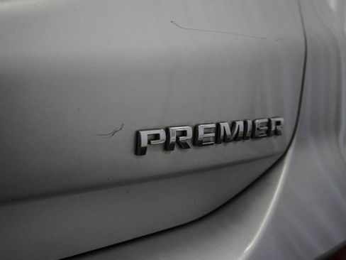 Used 2021 Chevrolet Equinox Premier image 17