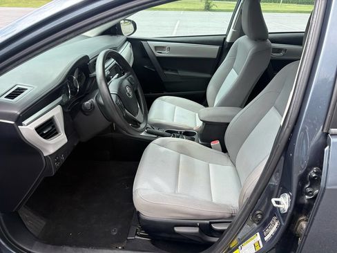 Used 2016 Toyota Corolla LE FWD image 13