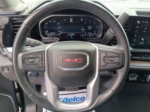 Used 2024 GMC Sierra 1500 SLT image 28