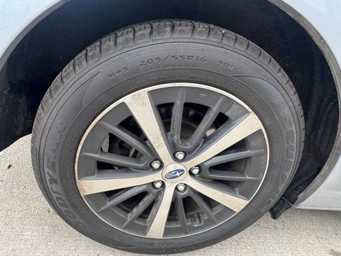 Used 2023 Subaru Impreza 2.0i Premium AWD/4WD image 25