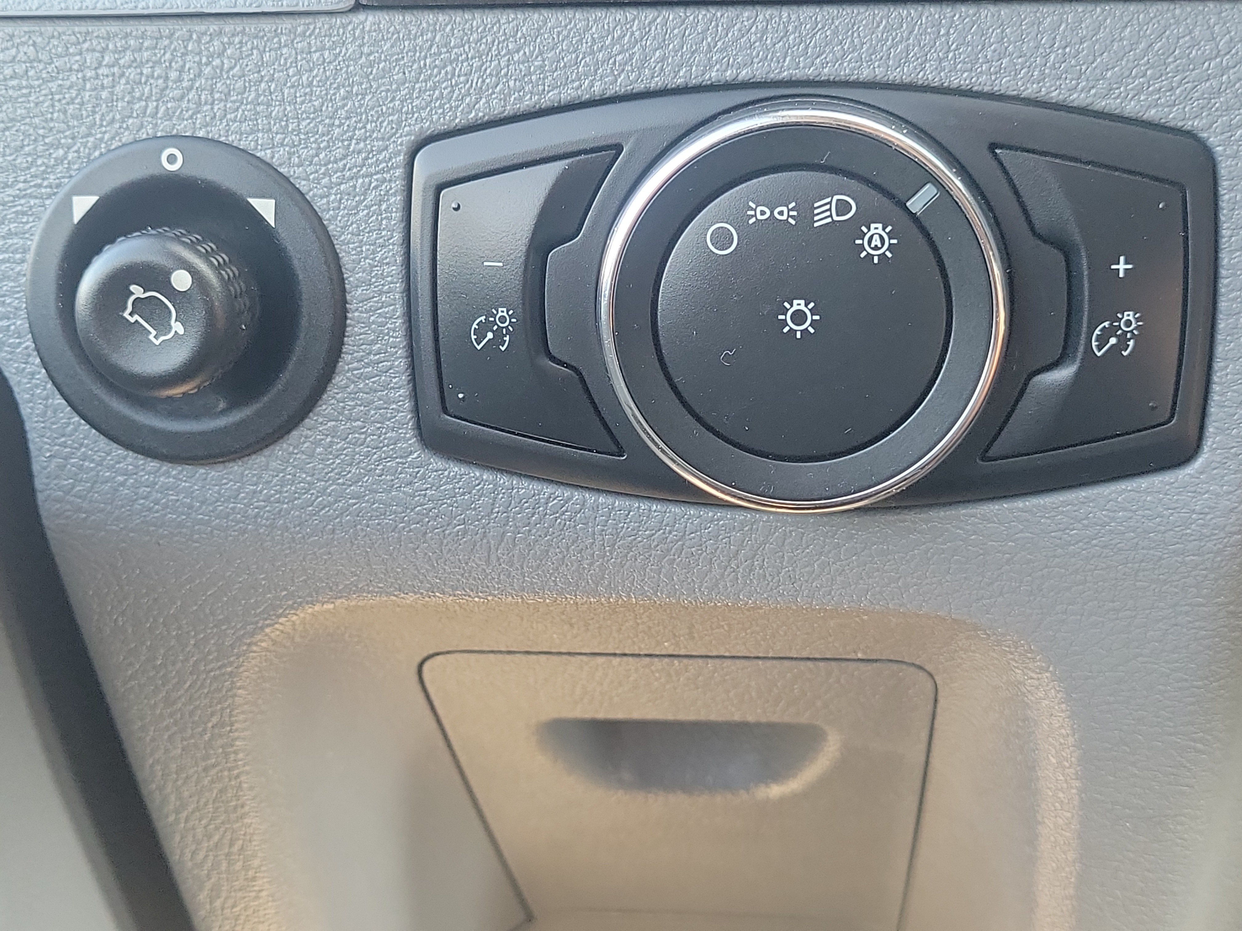 Used 2018 Ford Transit 350 XLT RWD image 27