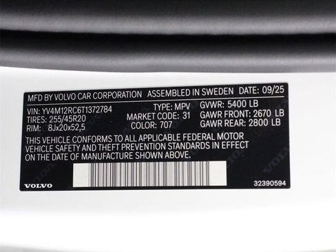 New 2026 Volvo XC60 B5 Plus w/ Protection Package Premier image 17