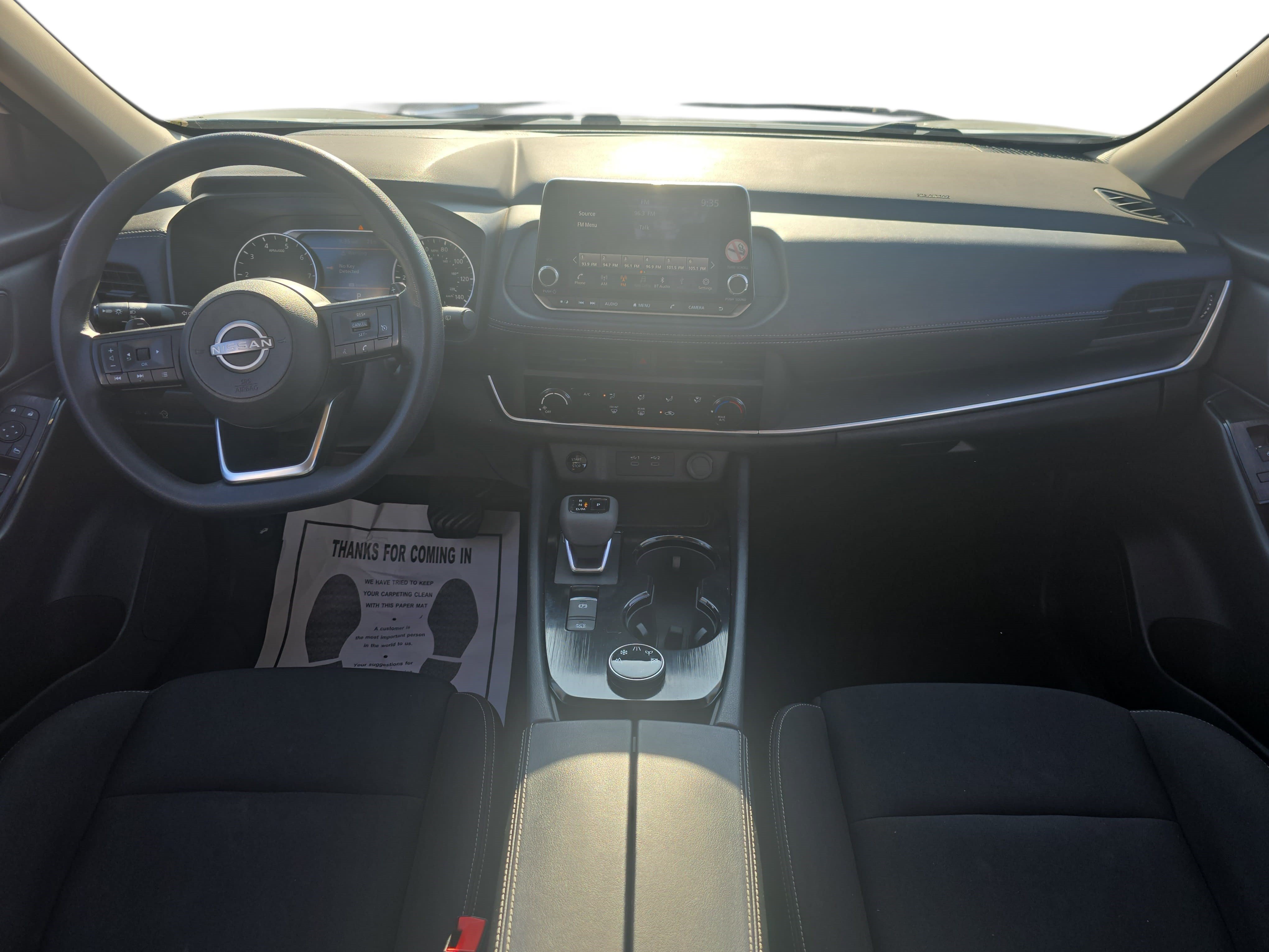 Used 2024 Nissan Rogue S AWD/4WD image 9