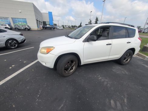 Used 2007 Toyota RAV4 4WD image 9