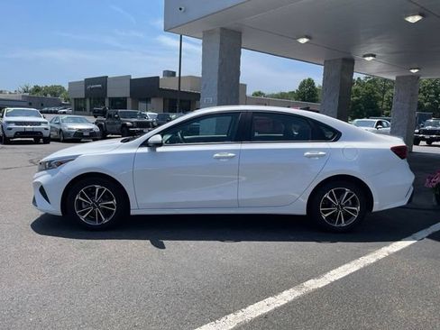Used 2023 Kia Forte LXS FWD image 8