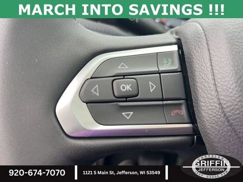 New 2025 Jeep Compass Latitude w/ Sun & Sound Group image 21