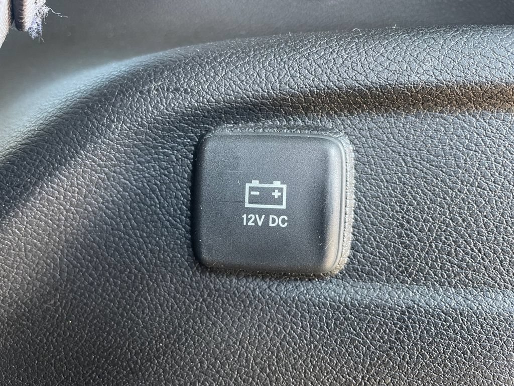 Used 2023 Jeep Grand Cherokee L Laredo AWD/4WD image 32