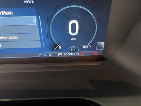 Used 2023 Ford Expedition Platinum image 11