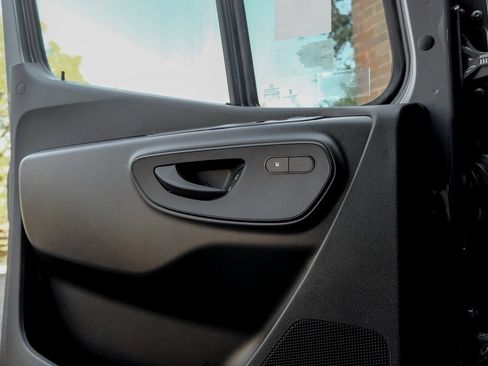 New 2026 Mercedes-Benz Sprinter 2500 image 12