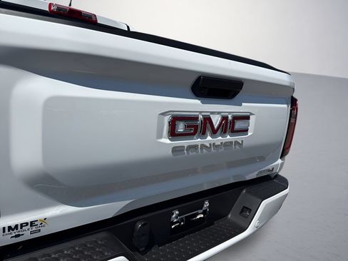 New 2026 GMC Canyon AT4 w/ Technology Plus Package AWD/4WD image 33