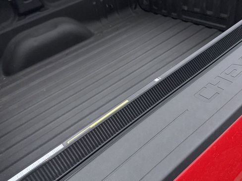 Used 2018 Chevrolet Silverado 1500 LT w/ All Star Edition AWD/4WD image 7