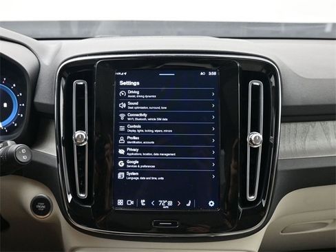 Used 2023 Volvo XC40 B5 Plus w/ Protection Package Premier image 14