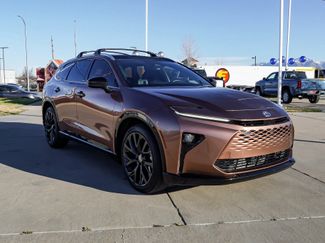 Certified 2025 Toyota Crown Signia video 2