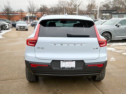 New 2026 Volvo XC40 B5 Plus w/ Climate Package image 8