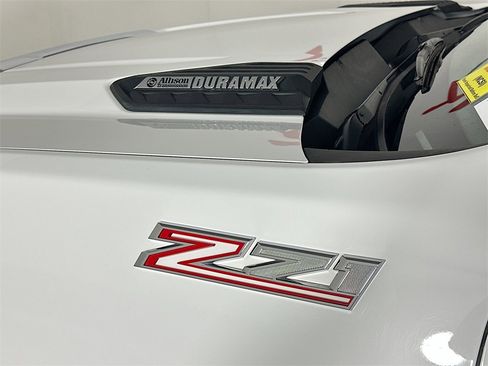 Used 2024 Chevrolet Silverado 2500 LT image 28