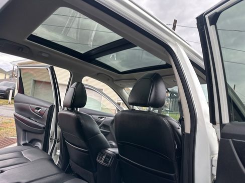 Used 2016 Nissan Rogue SL w/ SL Premium Package image 35