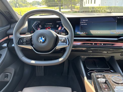 Certified 2026 BMW 540i xDrive AWD/4WD image 30
