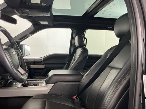 Used 2018 Ford F150 Lariat w/ Equipment Group 502A Luxury AWD/4WD image 16