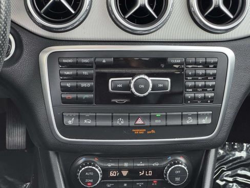 Used 2015 Mercedes-Benz GLA 250 4MATIC image 12