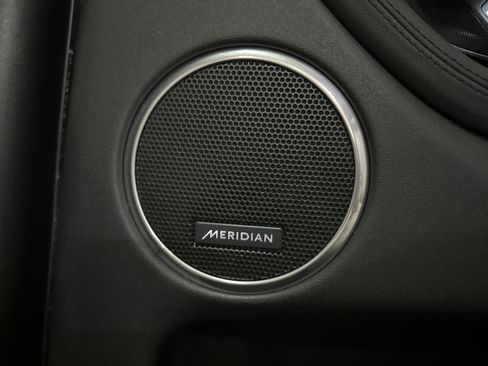 Used 2021 Land Rover Discovery Sport SE image 11