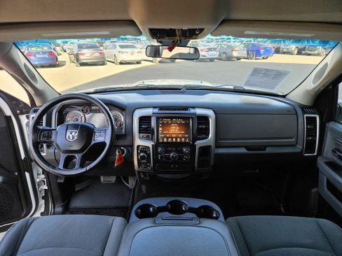 Used 2016 RAM 1500 Classic SLT w/ Luxury Group image 23