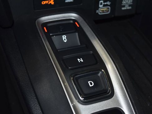 Used 2019 Honda Insight Touring image 17